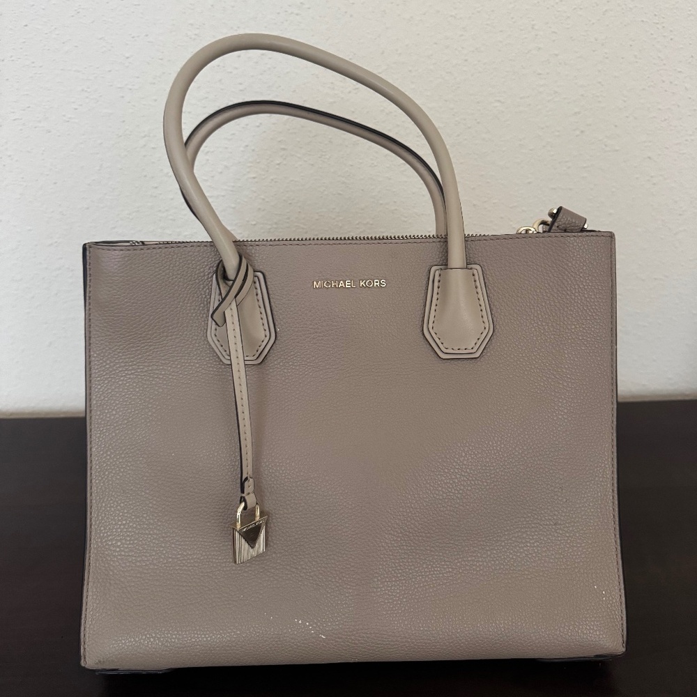 Michael Kors medium bag